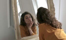 Καθρέφτη, καθρεφτάκι μου